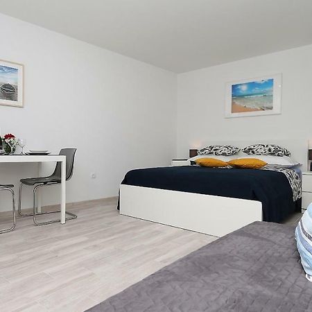 Modern Apartments Iva Makarska Bagian luar foto
