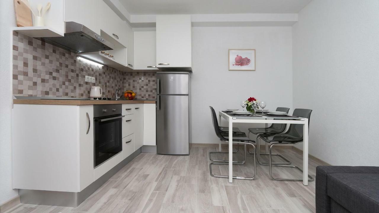 Modern Apartments Iva Makarska Bagian luar foto