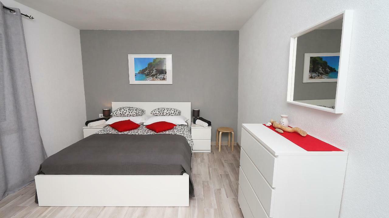 Modern Apartments Iva Makarska Bagian luar foto