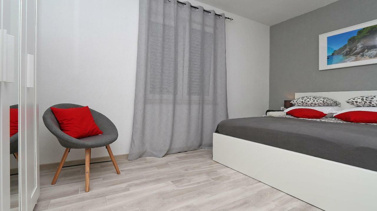 Modern Apartments Iva Makarska Bagian luar foto